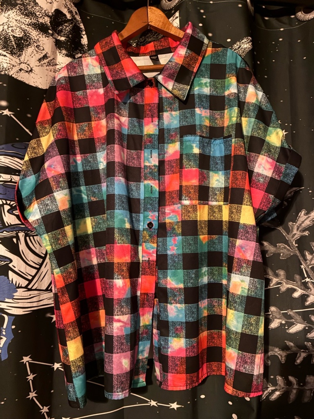 Button-Up Shirt - Picture 6 of 7